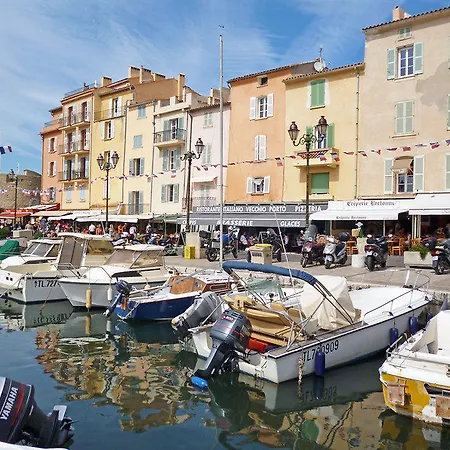 Tropez Apartmán *